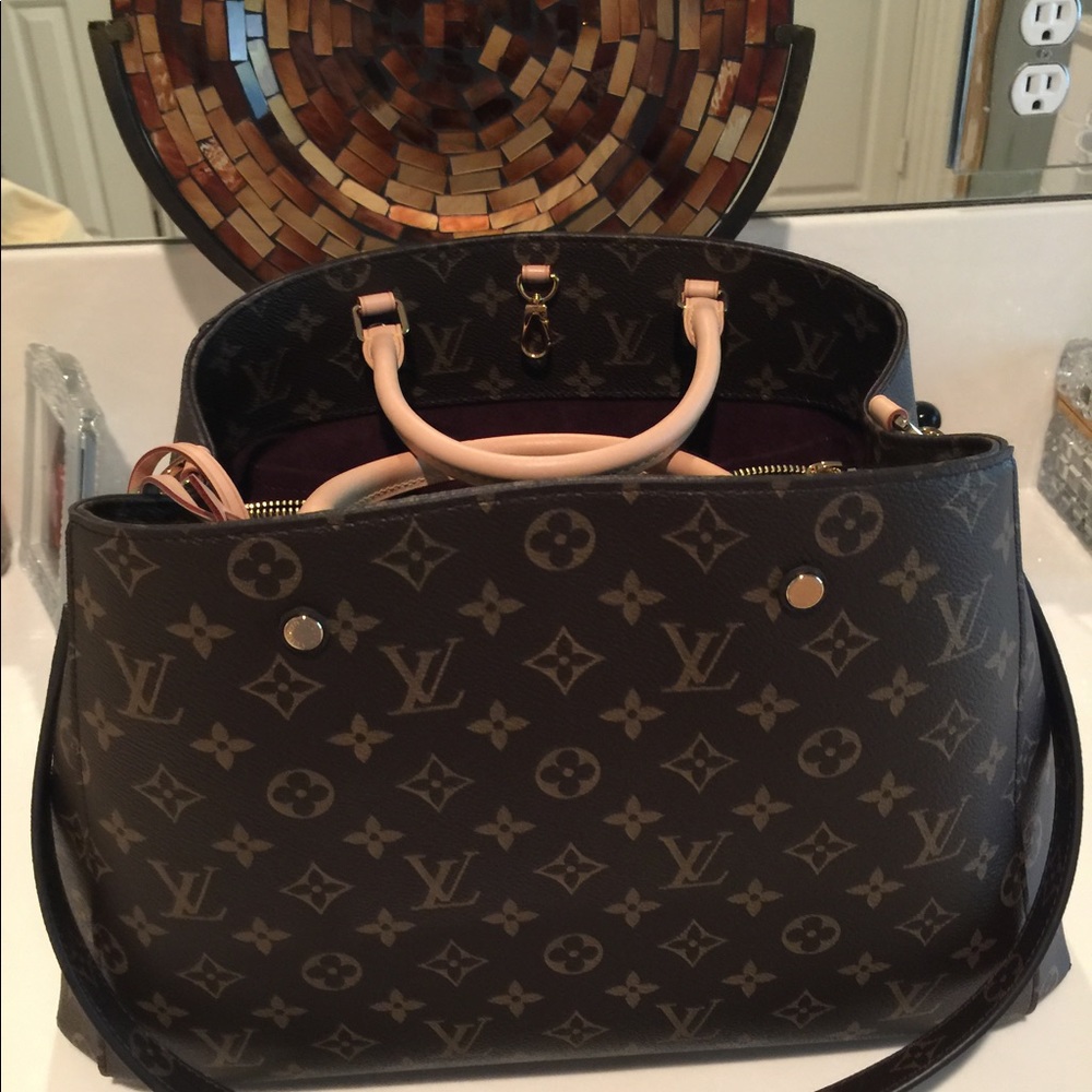 COPY - Louis Vuitton GM Montaigne Shopper (EUC)